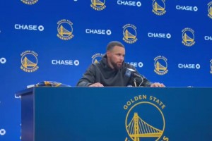 當年曼城女主持人真成熟，迪亞斯都不知道該看哪了~