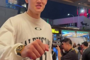 落地啦！曾凡博隨籃網隊回到中國澳門，備戰NBA中國賽~