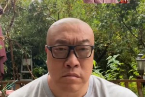 馬健：哼！昨天就說了詹姆斯不會退役！氣氛烘托起來居然是帶貨！