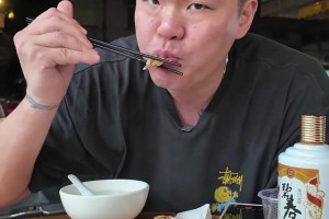 美女們，等我！馬上到~