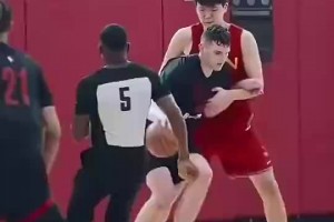 阿里納斯：人們只看到了科比罵哭了林書豪，卻忽略了事情的本質！