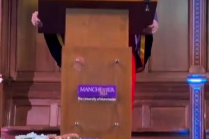 瓜迪奧拉演講：面對(duì)加沙與蘇丹的苦難，精英階層明哲保身！