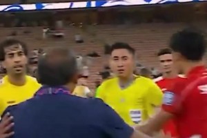 膽子不小啊！賽后印尼工作人員想要攻擊馬寧