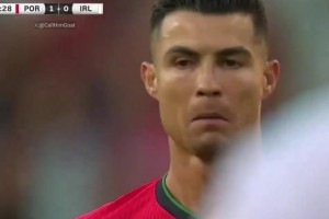 C羅2024年對陣愛爾蘭踢任意球時激勵自己，可惜球擊中了門柱