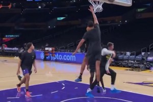 45歲姚明開始領(lǐng)養(yǎng)NBA的養(yǎng)老金了 每月可領(lǐng)1838美元~