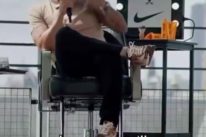 詹姆斯：布朗尼不能在工作場合喊我老爹可以喊老詹或GOAT-