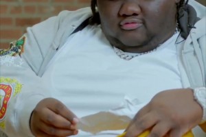 余華此前回憶第一次見到科比：他希望到任何地方都出一下風頭！