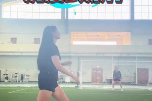 女足踢球也可以這么暴力！楊麗娜：暴力抽射，So easy