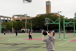 她做了多大的決心才投出這一球啊