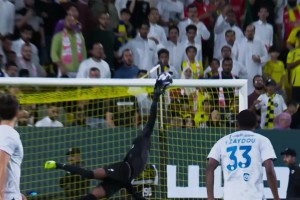 法拉利老了也還是法拉利！慢鏡頭欣賞C羅精彩世界波