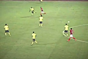 領球這下太漂亮了！13年亞冠決賽艾克森這球太不講理了！