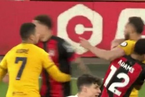 上賽季庫尼亞與科爾克茲爆發沖突，今日雙紅會二人將再碰面