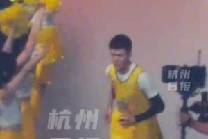 NBA聚星名人賽在杭州舉行，全能藝人任嘉倫出場，現(xiàn)場沸騰了！
