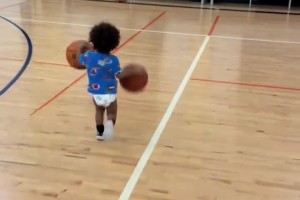 從娃娃抓起，穿紙尿褲就開始在訓練了...