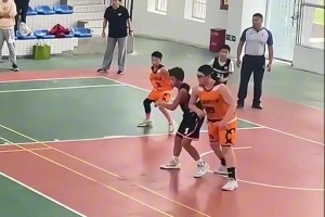 我欽佩35號(hào)球員的勇氣，一點(diǎn)不慫的