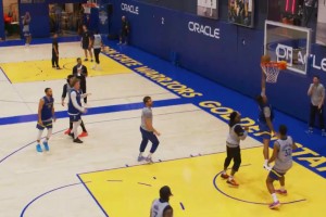 天賦最炸裂的男人！伊巴卡現(xiàn)身雷霆訓(xùn)練場，與工作人員熱聊