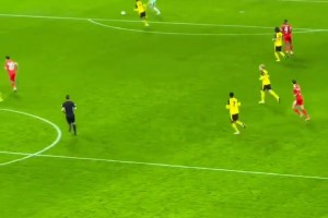 狀態(tài)越來越好了！諾伊爾找凱恩這下，險(xiǎn)些策動一次進(jìn)球！