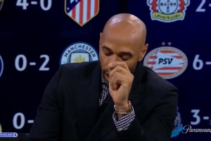 約克雷斯對著亨利說：14號球衣這件球衣為我們帶來了很多進球！