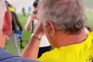 此前元老賽巴西8:3意大利：巴喬攙扶濟科入場，獨狼上演帽子戲法