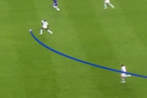 對手防線太密集怎么辦？切爾西：不好意思，他的傳球會拐彎！