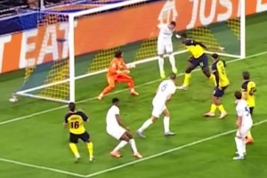 相當關鍵！國米球迷：勞塔羅這記頭球掐斷對手開場的猛攻勢頭