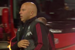 薩拉赫替補！維爾茨首發！利物浦抵達球場迎戰法蘭克福！