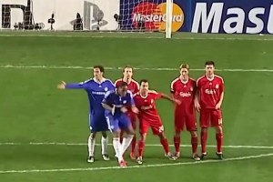 重炮型中衛傳奇時刻！阿萊士歐冠重炮攻破利物浦！