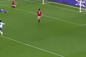 曼聯球迷：上次面對布萊頓奧納納愚蠢犯錯，現在我們有拉門斯