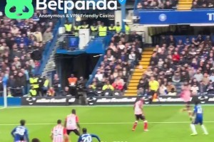 切爾西球迷：這時候VAR消失了，看看門將對庫庫雷利亞做了什么