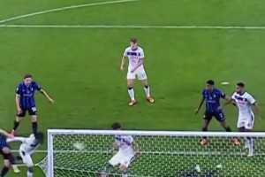 這時候都在笑嗎？萊奧：呀，居然被過掉了？