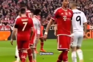 利物浦輸你就開心？曼聯(lián)女網(wǎng)紅：歡迎各位利物浦球迷到我評(píng)論區(qū)！