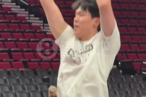 相當努力！楊瀚森三分訓練，練得不停連喘粗氣！